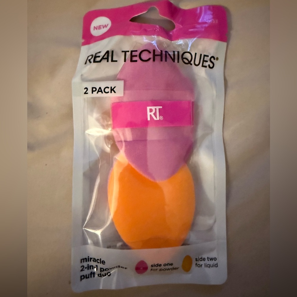 Real Techniques 2-Pack 2-in-1 Miracle Puff Duo - New*